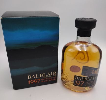 Une bouteille de whisky single malt écossais des H