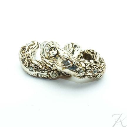 Orecchini a cerchio "Charlestone" di Alexis Lahell
