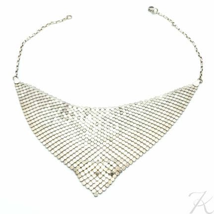 Collana disco glam di Paco Rabanne: affascinante e