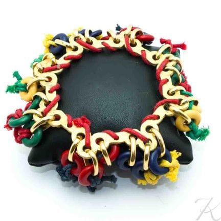 Claire Dévé: bracciale degli anni '80, opera d'art