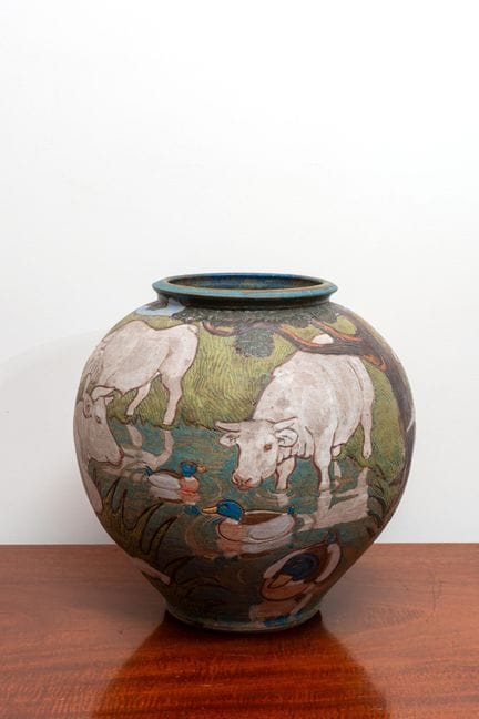Chloé (XX secolo)
Vaso a forma di sfera
Terracotta