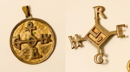 Line VAUTRIN (1913-1997)
Un colgante y un broche
B