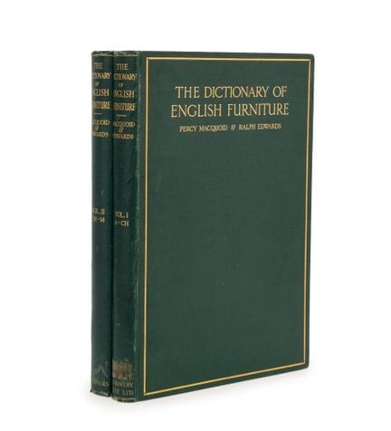 « The Dictionary of English Furniture », 2 volumes