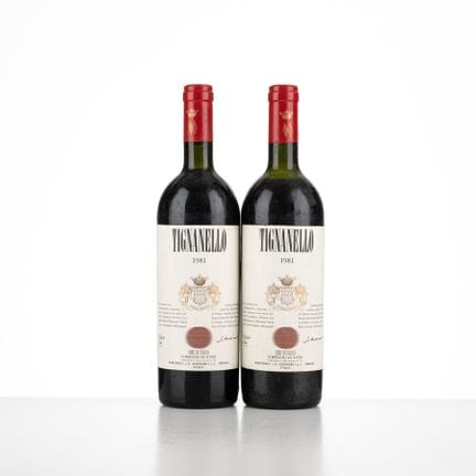 Tignanello Antinori 1981
2 bouteilles (75 cl) 
1 b
