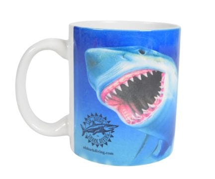 Una tazza da caffè in ceramica da souvenir realizz