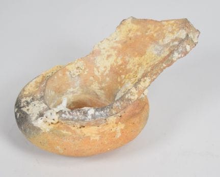 Assortimento di vari reperti archeologici e geolog