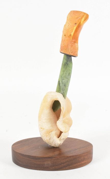 J. Schader. Escultura de técnica mixta: cuchillo d