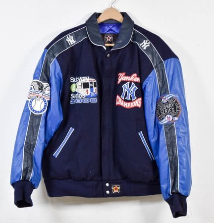 JH Design 羊毛与皮革 2000年世界大赛“地铁系列赛”冠军夹克

JH Design 纽约