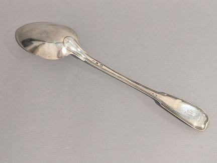 Cuillère à ragoût
En argent (poinçon 1er coq) modè