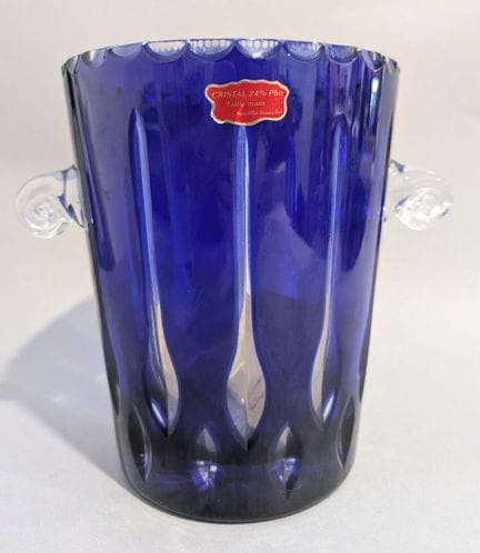 Seau à champagne
En cristal taillé overlay bleu
H.