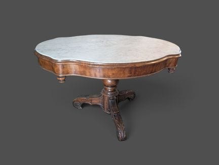 Table de salon
en acajou et placage d'acajou de fo