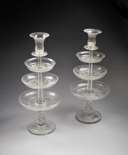 BACCARAT Attribué à
Paire de surtouts de table for