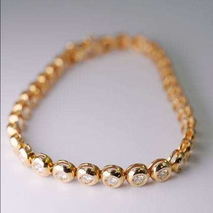 Bracciale da tennis. Oro giallo 585 con diamanti i