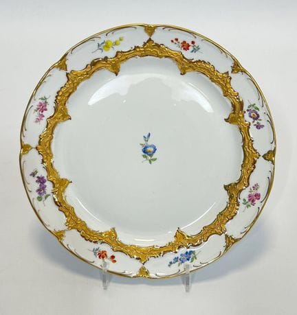 MEISSEN. Piatto da dolce. Modello B. Bronzo dorato