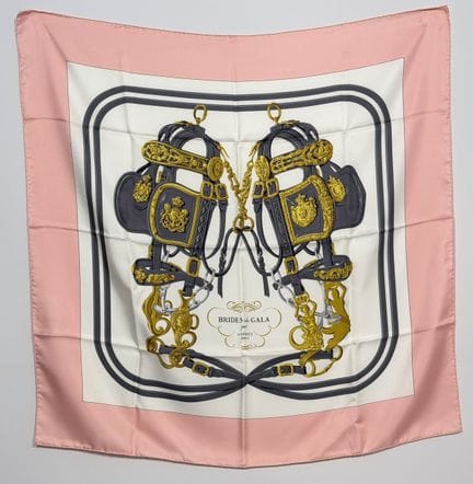 HERMÈS Seidenschal. Carre 90 "Brides de Gala". Vin