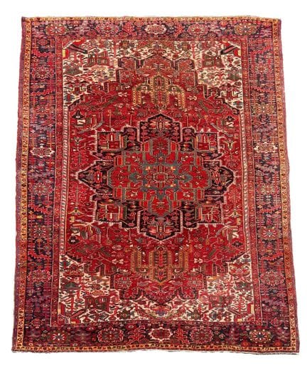 Heriz. Environ 365 cm x 271 cm. Vers 1950. Tapis o