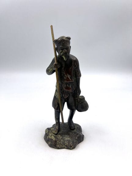 Statua in bronzo. Contadino. Sud-est asiatico. Int