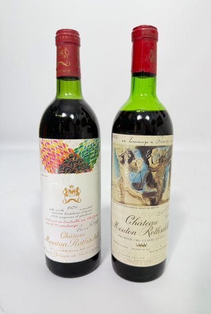 2 bouteilles de vin rouge. 1973 (1er Grand Cru Cla