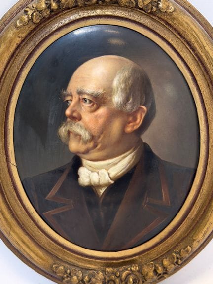 KPM Berlin. Peinture ovale en porcelaine. Portrait