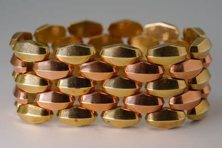 Bracciale largo. Oro giallo e rosso 585. Peso tota