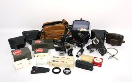 LEICA / Leitz Wetzlar. Ampio assortimento di acces