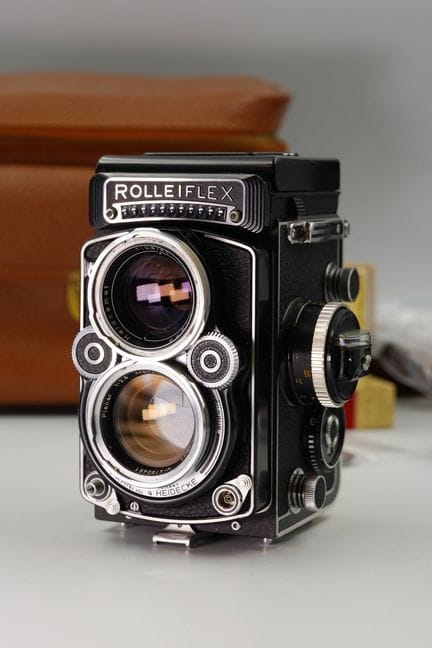ROLLEIFLEX 2,8F. 80 mm f/2,8 Carl Zeiss Planar. 6x