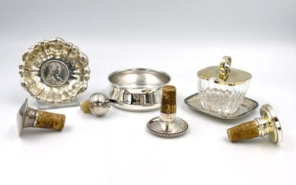 Set da 7 pezzi in argento. Vasetto per marmellata.