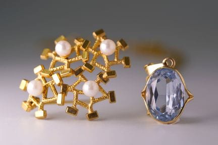 Set di gioielli composto da 2 pezzi. Oro giallo 33