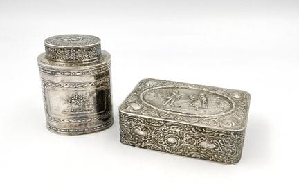 2 piezas de plata. Caja de té y caja rectangular. 