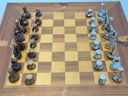 Max SÖLLNER (1929 - 2003). Pièces d’échecs. Bronze