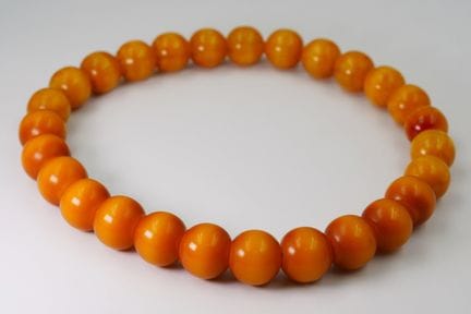 Collana in bachelite. Peso totale circa 262 grammi