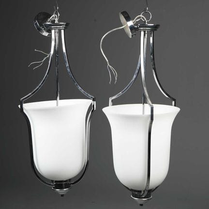 ENSEMBLE DE TROIS SUSPENSIONS EN CHROME ET VERRE O