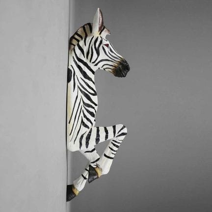 SCULTURA A RELIEFO DA PARETE IN IMITAZIONE ZEBRA
A