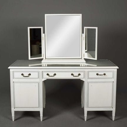 TABLE DE TOILETTE PEINTE AVEC MIROIR ASSORTI
Peint