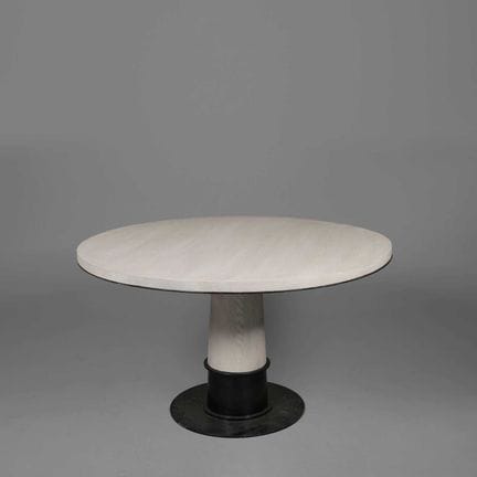 ARTERIORS KAMILE 餐桌
76厘米 × 132.5厘米（直径，约）



按图所示出售
