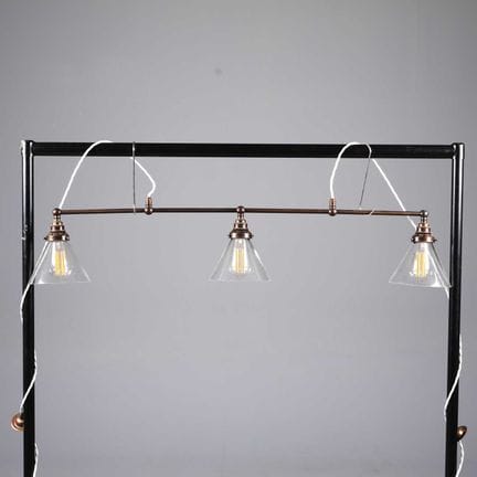 LUMINAIRE SUSPENDU
3 branches, avec abat-jours en 
