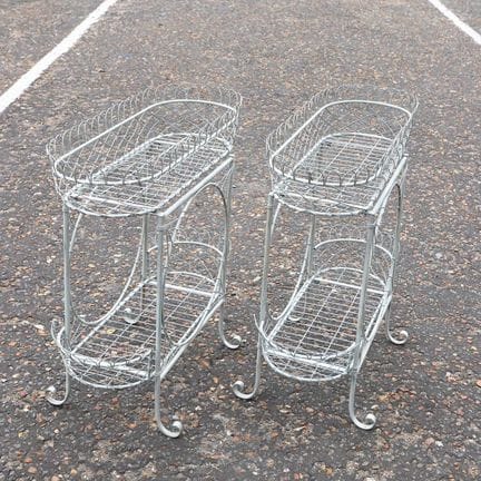 COPPIA DI SUPPORTI PER GIARDINIERE IN METALLO INTR