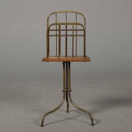 PORTARIVISTE GIRANTE IN STILE EDWARDIANO
rovere e 