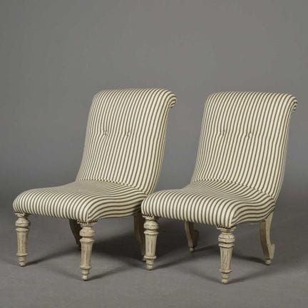 COPPIA DI POLTRONCINE DA SALOTTO IN TESSUTO VERDE 