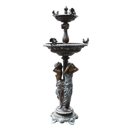FONTANA IN BRONZO FUSO
Altezza circa 180 cm



Ven