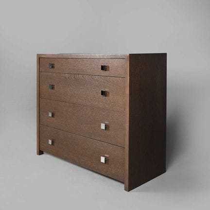 COMODO
Legno scuro con quattro cassetti lunghi, 10