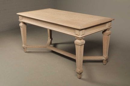 DINING TABLE, LIMED OAK 
Late 19th/early 20th cent