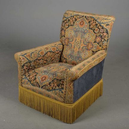 EDWARDIAN MAHOGANY AND YELLOW CARPET COVERED ARMCH