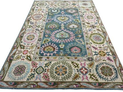 MODERNER TEPPICH IM SUZANI-STIL 
296 cm x 204 cm