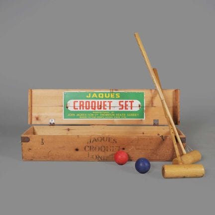 JACQUES CROQUET SET 
case 110cm L approx.



ok