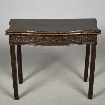 GEORGE III MAHOGANY SERPENTINE CARD TABLE 
circa 1