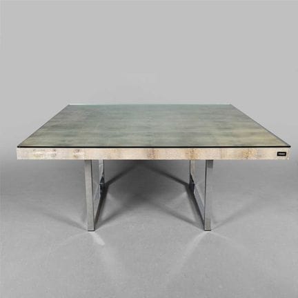 FENDI DINING TABLE 
180cm x 180cm approx.



fault