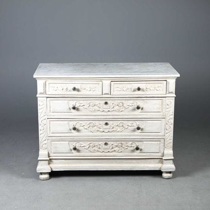 LATE 19TH CENTURY FRENCH PAINTED COMMODE 
white ma