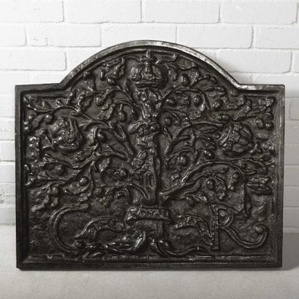 CAROLEAN DESIGN FIREBACK 
cast iron bearing the ro
