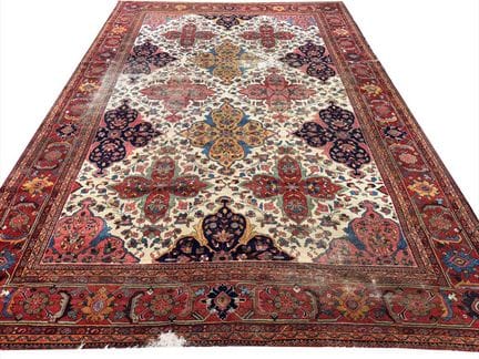 ANTIQUE ZIEGLER MAHAL CARPET 
377cm x 266cm
